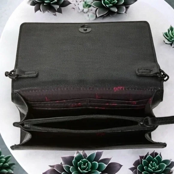 Betsey Johnson Skull Studded Crossbody, NWT - Picture 3 of 6